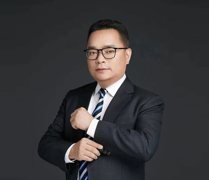 兰和律师的照片